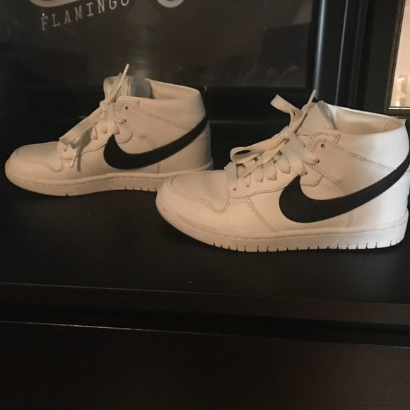 Nike x Riccardo Tisci - Picture 6 of 7